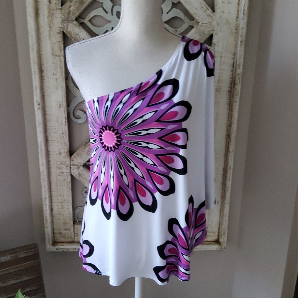 Heart Soul Women's One Shoulder Cape Flowy Top Purple & White Flower